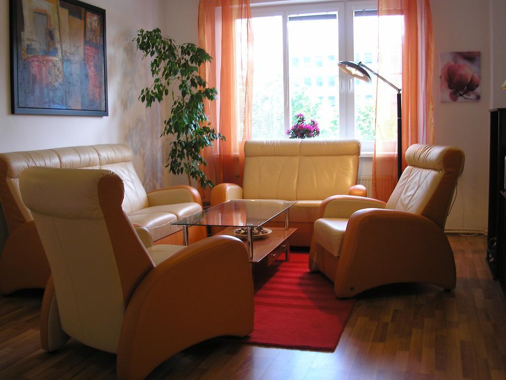 Apartment Accommodation Up To 17 Bratislava Eksteriør billede